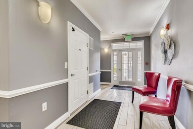 302 Wyndham Cir unit G, Owings Mills, MD 21117 - photo 3