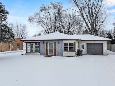 205 W Clark St, Spencer, WI 54479 - photo 4