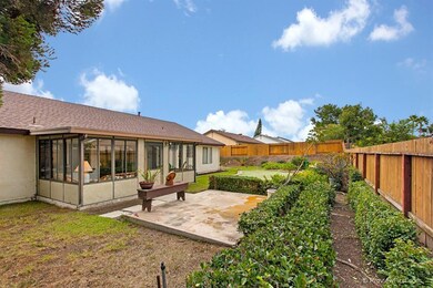 651 Crest Dr, Encinitas, CA 92024 - photo 5