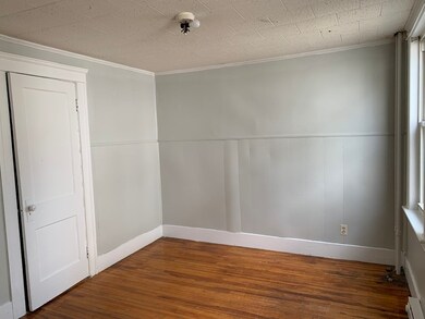 52 Vale St unit `1, Worcester, MA 01604 - photo 4