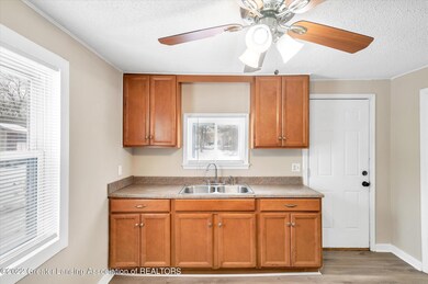 09-2418-Dunlap-Lansing-WindowStill-Real-