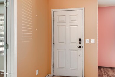 06 Foyer