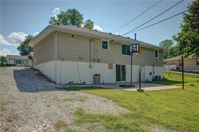 10810 W 50th Terrace, Shawnee, KS 66203 - photo 6