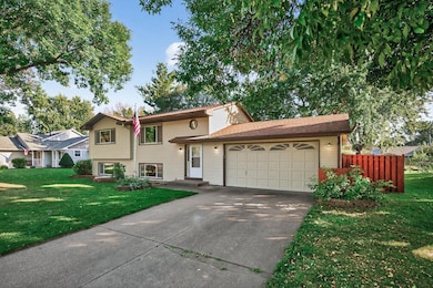 908 Ludwig Ave N, Champlin, MN 55316 - photo 4