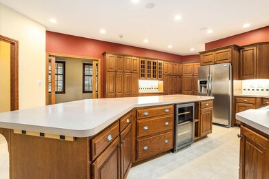 007-3703-winding-way-kalamazoo-mi-49004