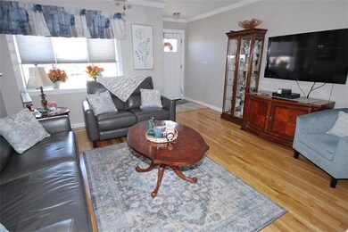 449 Pompey Ave, Staten Island, NY 10312 - photo 4