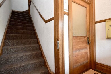 1128 W Addison St, Chicago, IL 60613 - photo 2