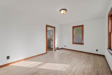 312 W 16th St, Auburn, IN 46706 - photo 5