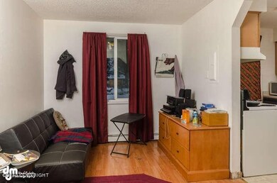 8100 E 5th Ave Anchorage AK-small-002-Di