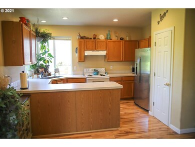 3007 Periwinkle St, Forest Grove, OR 97116 - photo 4