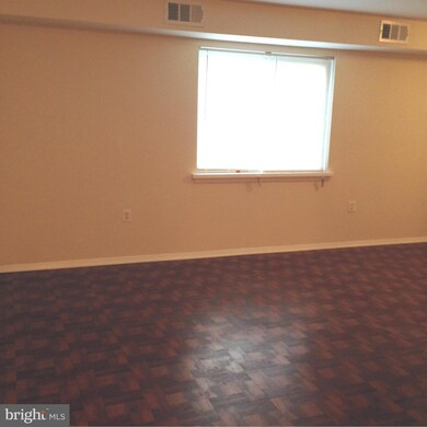 7495 Prince Charles Ct unit 1, Manassas, VA 20111 - photo 4
