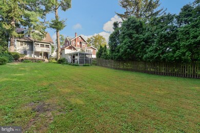 227 Lakeview Dr, Collingswood, NJ 08108 - photo 4