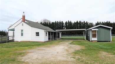 6719 Coltrane Mill Rd, Greensboro, NC 27406 - photo 2