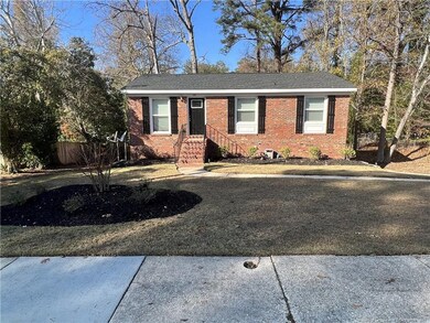 722 Burgoyne Dr, Fayetteville, NC 28314 - photo 2