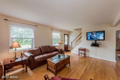 4946 Hazel Ave, Halethorpe, MD 21227 - photo 4