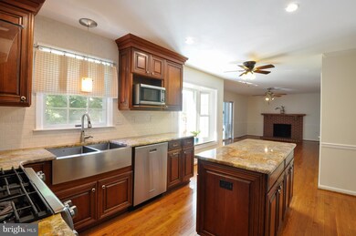 14 Oakbrook Ct, Stafford, VA 22554 - photo 6