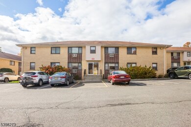 401 Highway22b43u5 unit E, North Plainfield Boro, NJ 07060 - photo 2
