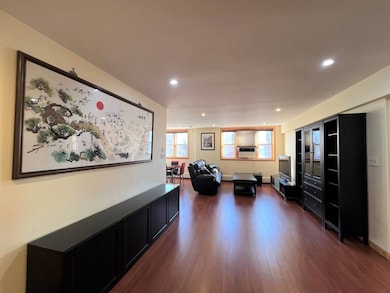 34-20 Parsons Blvd unit 5, Flushing, NY 11354 - photo 2