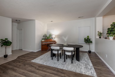 10828 Mcmichael Ln SW, Albuquerque, NM 87121 - photo 5