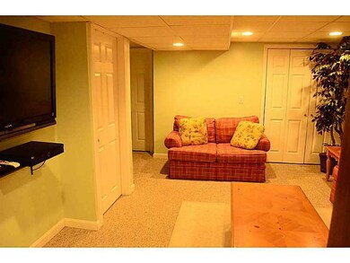 151 S Bend St unit 151, Pawtucket, RI 02860 - photo 3