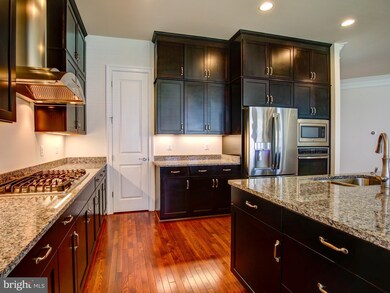 41682 Brookebourough Ct, Aldie, VA 20105 - photo 7