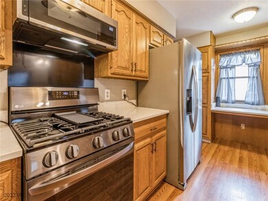 3940 E 26th St, Des Moines, IA 50317 - photo 6