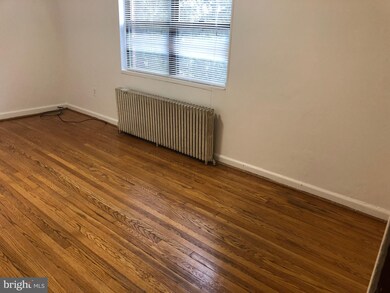 8709 Plymouth St unit 4, Silver Spring, MD 20901 - photo 2