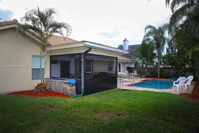 9642 Ridgecrest Ct, Davie, FL 33328 - photo 3