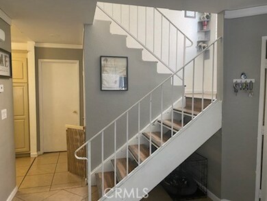 638 W Myrrh Ln, Compton, CA 90220 - photo 4