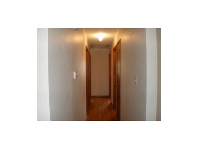HALLWAY TO BDRMS.. LOTS OF CLOSETS!!