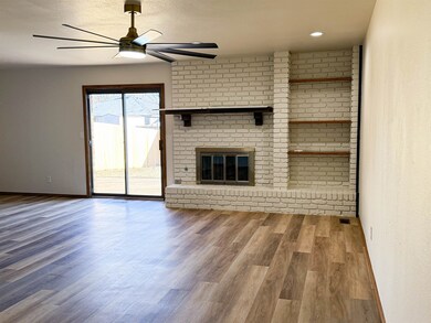 2513 Mt Vernon Rd, Enid, OK 73703 - photo 3