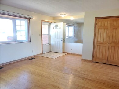 4021 E Us Highway 52, Rushville, IN 46173 - photo 3