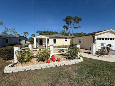 1022 La Paloma Blvd, North Fort Myers, FL 33903 - photo 2