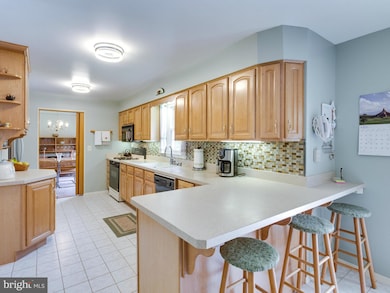 5697 Linton Rd, Sykesville, MD 21784 - photo 7