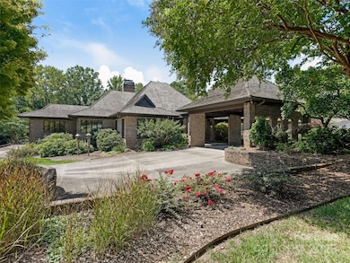 2118 Bent Branch Rd, Charlotte, NC 28226 - photo 2