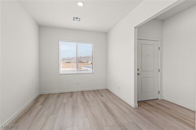 2739 Avril Point St, Las Vegas, NV 89156 - photo 4