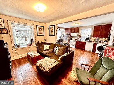 531 W Hansberry St unit 2, Philadelphia, PA 19144 - photo 4