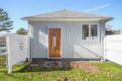 60 Waldron Bottom Rd, Vineyard Haven, MA 02568 - photo 4