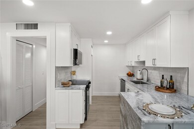 342 Harbour Dr unit 342, Naples, FL 34103 - photo 3