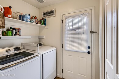 18 Laundry Room