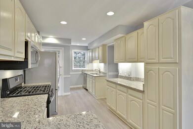 2706 Harmon Rd, Silver Spring, MD 20902 - photo 5