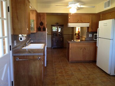 _kitchen1