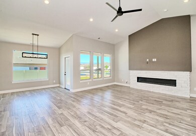 689 Strathearn Dr unit B, Grand Junction, CO 81504 - photo 6