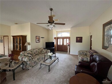 332 Rebecca Dr, Alamo, TX 78516 - photo 7