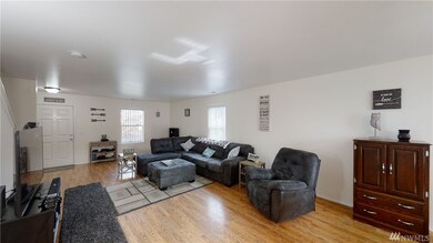 210 Nelsen St NE, Orting, WA 98360 - photo 3