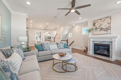Georgetown Family Room Photo 2