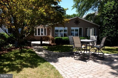 506 Bay View Point Dr, Edgewater, MD 21037 - photo 2