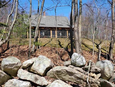 19 Hoyt Rd, Goffstown, NH 03045 - photo 2