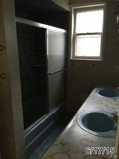 1027 W Tilghman St, Allentown, PA 18102 - photo 4