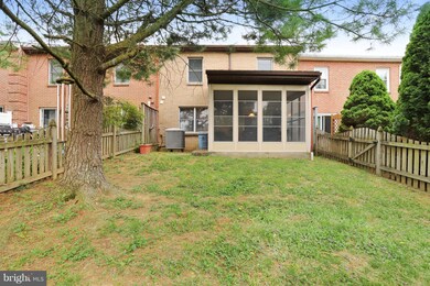 17916 Clubhouse Dr, Hagerstown, MD 21740 - photo 4